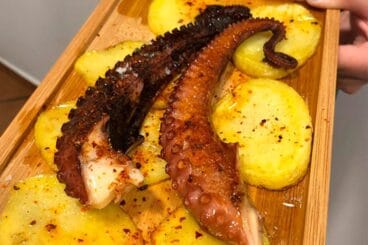 Pulpo con patatas, tapas en Jávea – A La Deriva Cervecería