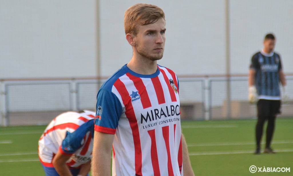Imagen: Renzo volvió a ser titular en Llosa