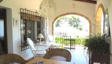Naya con arcos de tosca en chalet en venta en Jávea – Xabiga Inmobiliaria