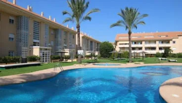 Zona común de un apartamento en venta en la playa del Arenal – AR Luxury Living