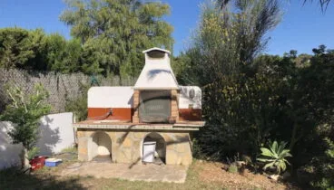 Barbacoa en una villa en venta en Jávea – Terramar Costa Blanca