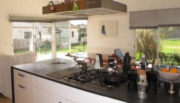 Cocina en una propiedad en venta en Jávera – AR Luxury Living