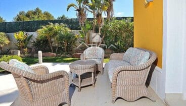 Terraza en una villa en venta en Jávea – Atina Inmobiliaria