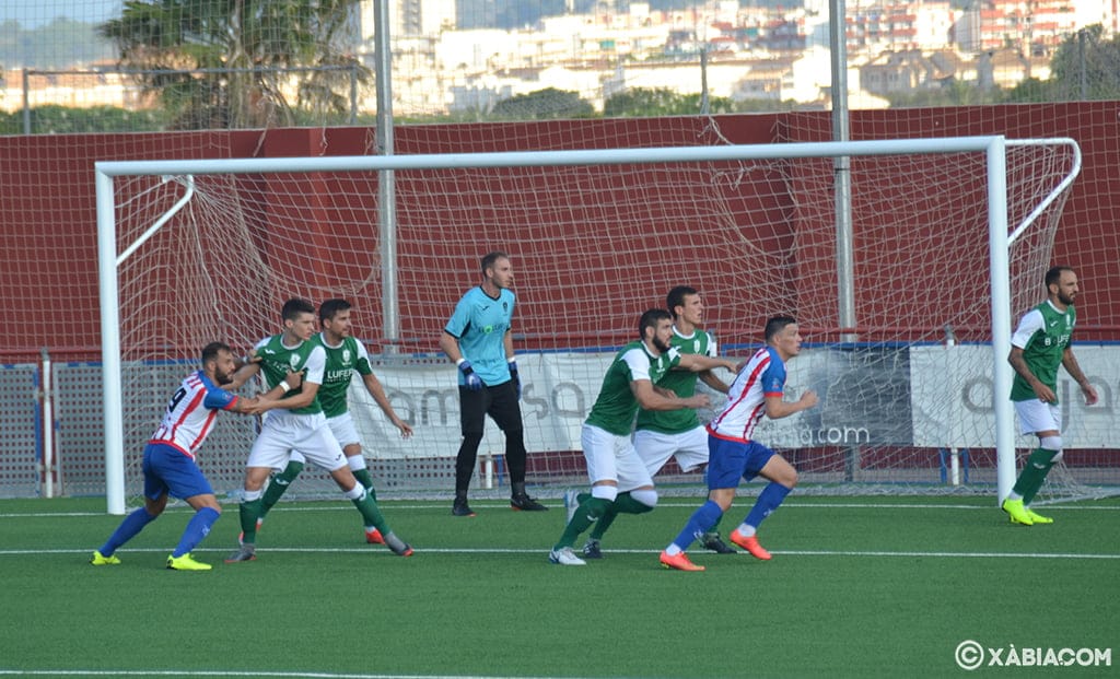 Imagen: Uno de los partidos del CD Jávea esta temporada