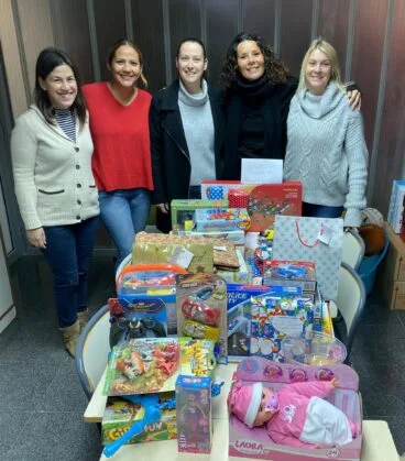 Aportación de juguetes de colegio l’Arenal para el centro