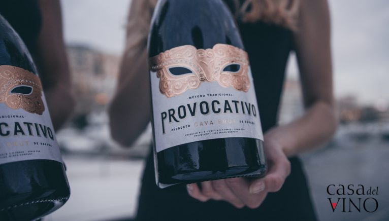Мега Рождественская корзина 2019 - Каса-дель-Вино - Cava Provocativo (стоимостью 39 евро)