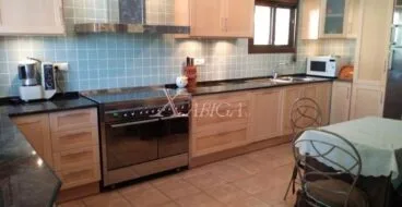 Cocina amplia en una casa en venta muy cerca del puerto de Jávea – Xabiga Inmobiliaria