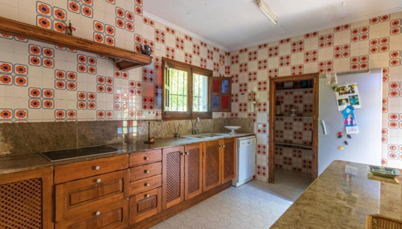 Cocina de un chalet en venta en el Puerto de Jávea - Vicens Ash Properties