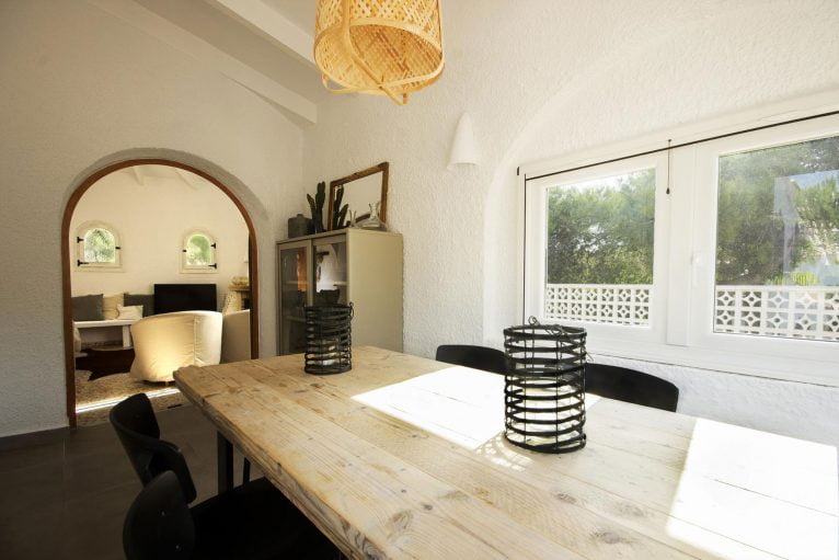 Sala da pranzo per una casa vacanze in affitto a Jávea - MMC Property Services