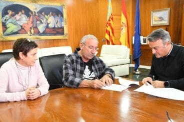 Firma del convenio con ADIMA