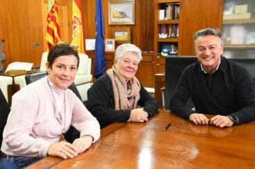 Firma del convenio con AMADEM