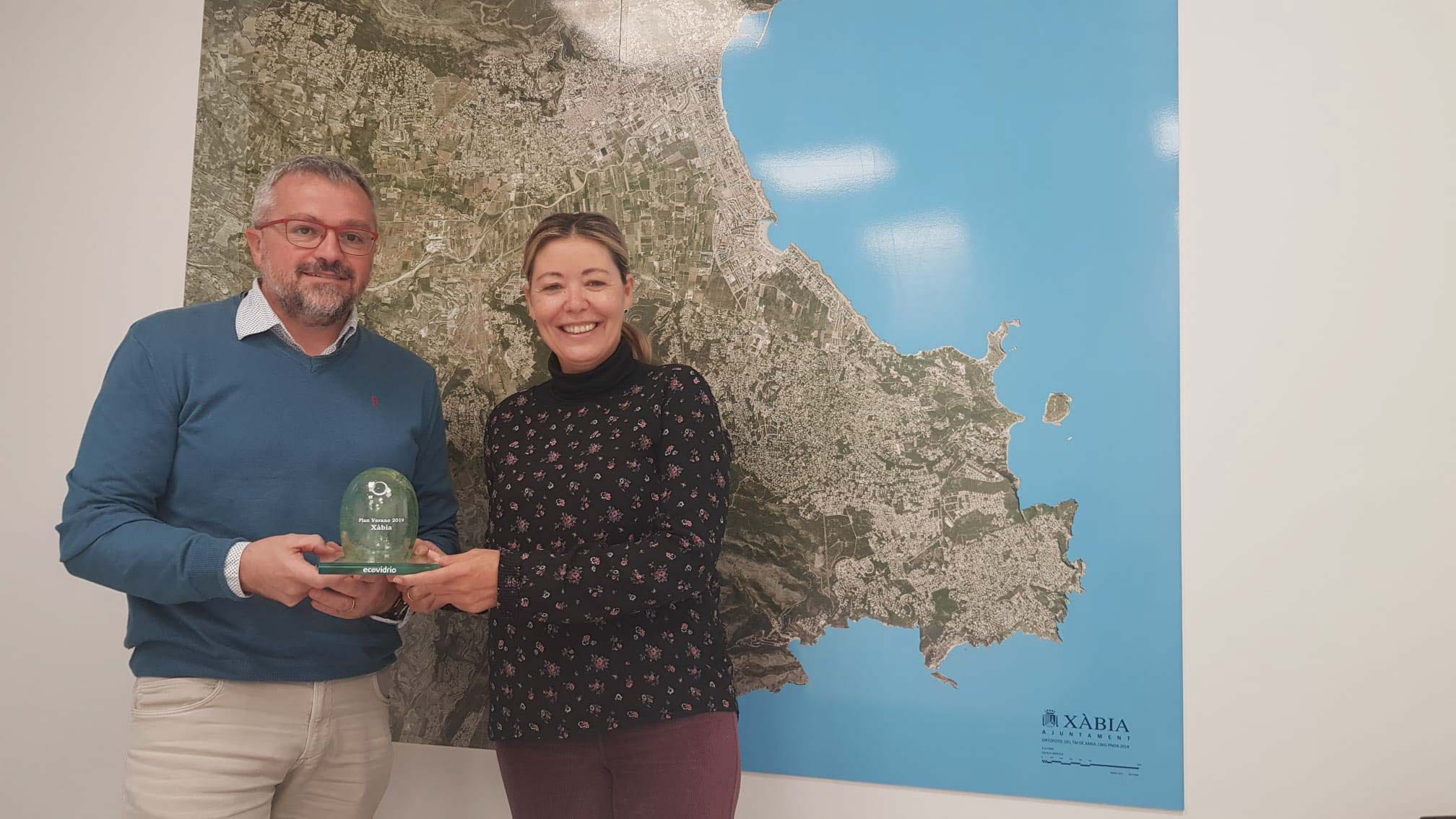 Imagen: Entrega del galardón bandera verde para Xàbia