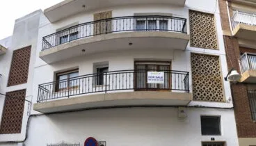 Fachada de una casa de pueblo en venta en Jávea – Terramar Costa Blanca