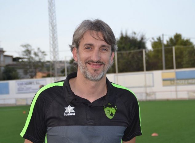 Imagen: Juan Carlos Signes, ex entrenador del CD Jávea