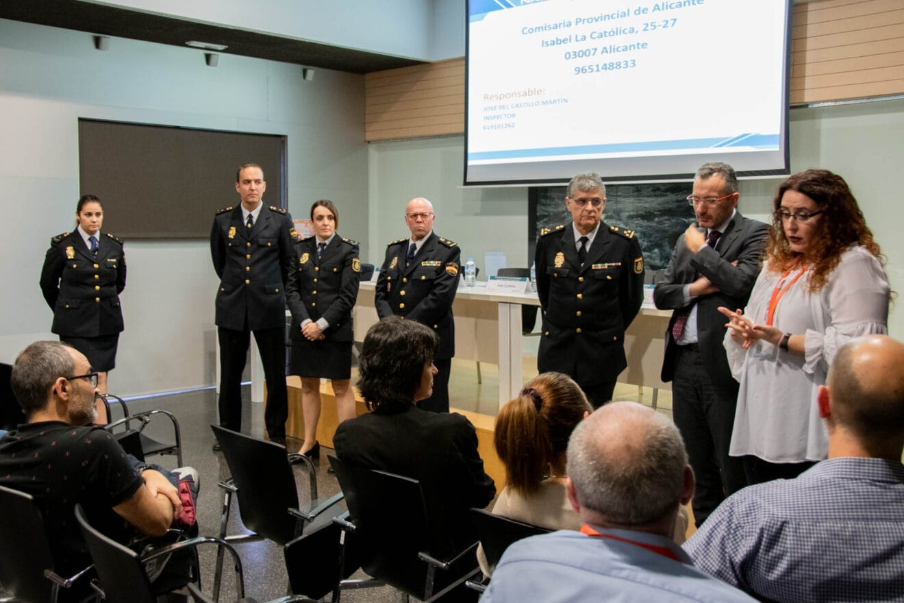 La Policía Nacional imparte una jornada sobre las agresiones a personal sanitario