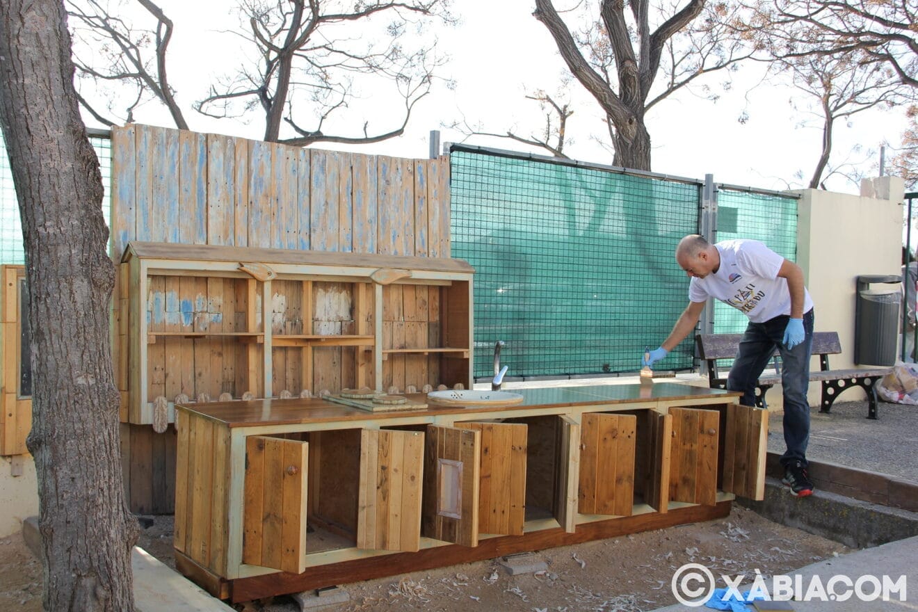 Mantenimiento de la cocina instalada en el patio