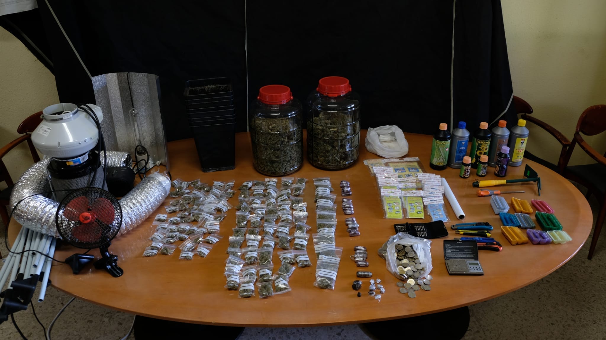 Imagen: Material intervenido del interior de la vivienda