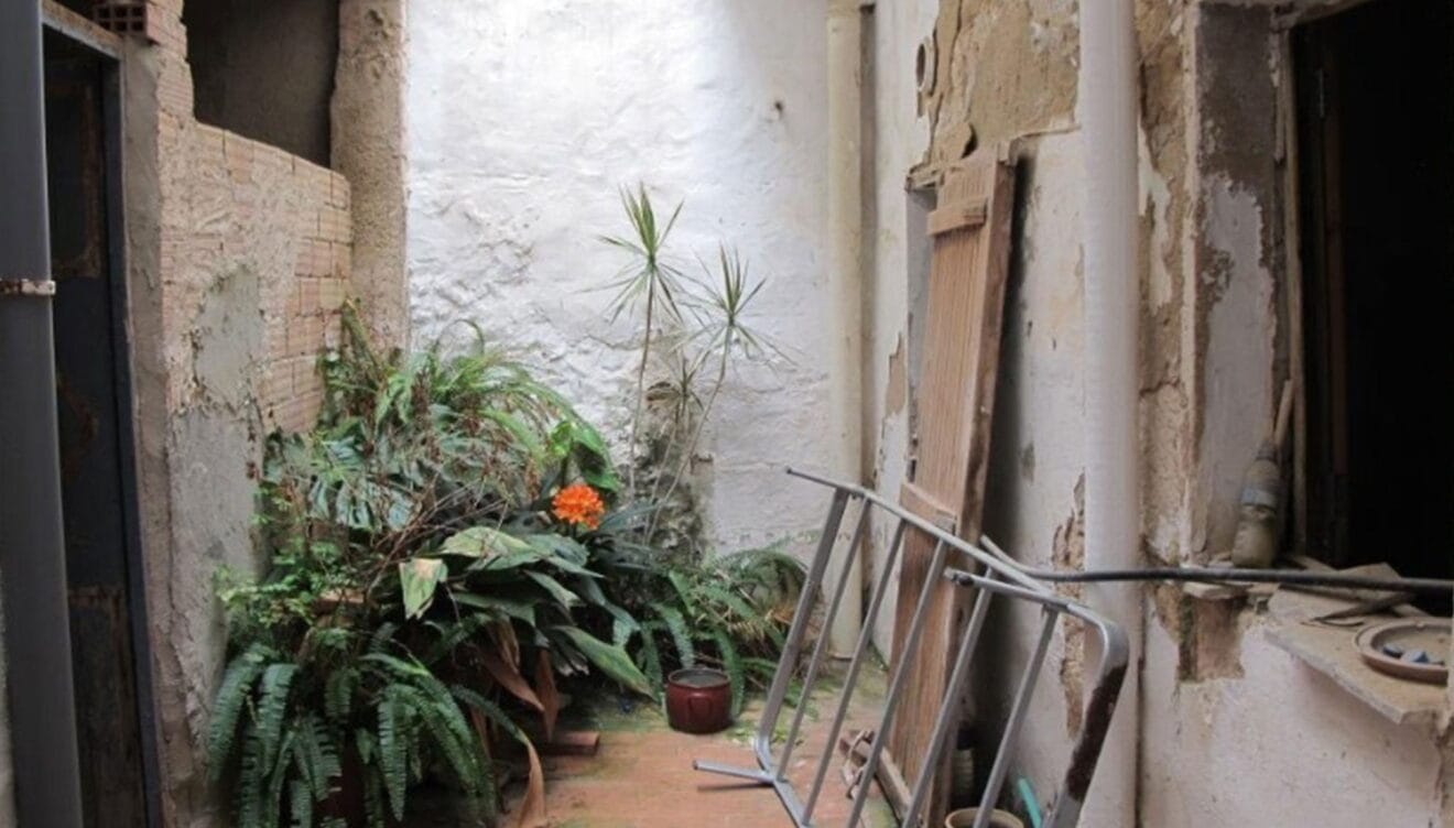 Patio de una casa de pueblo en venta en Jávea - AR Luxury Living