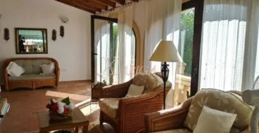 Salón en una casa a la venta con Xabiga Inmobiliaria