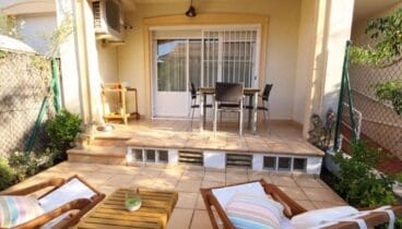 Gran terraza en una vivienda en venta en Jávea – Atina Inmobiliaria