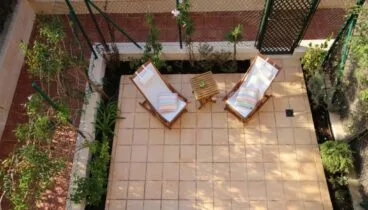 Terraza vista desde arriba de una planta baja en venta – Atina Inmobiliaria