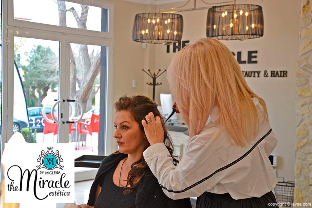 Mega Cesta de Navidad 2019 de Jávea.com - The Miracle - Corte de pelo y secado