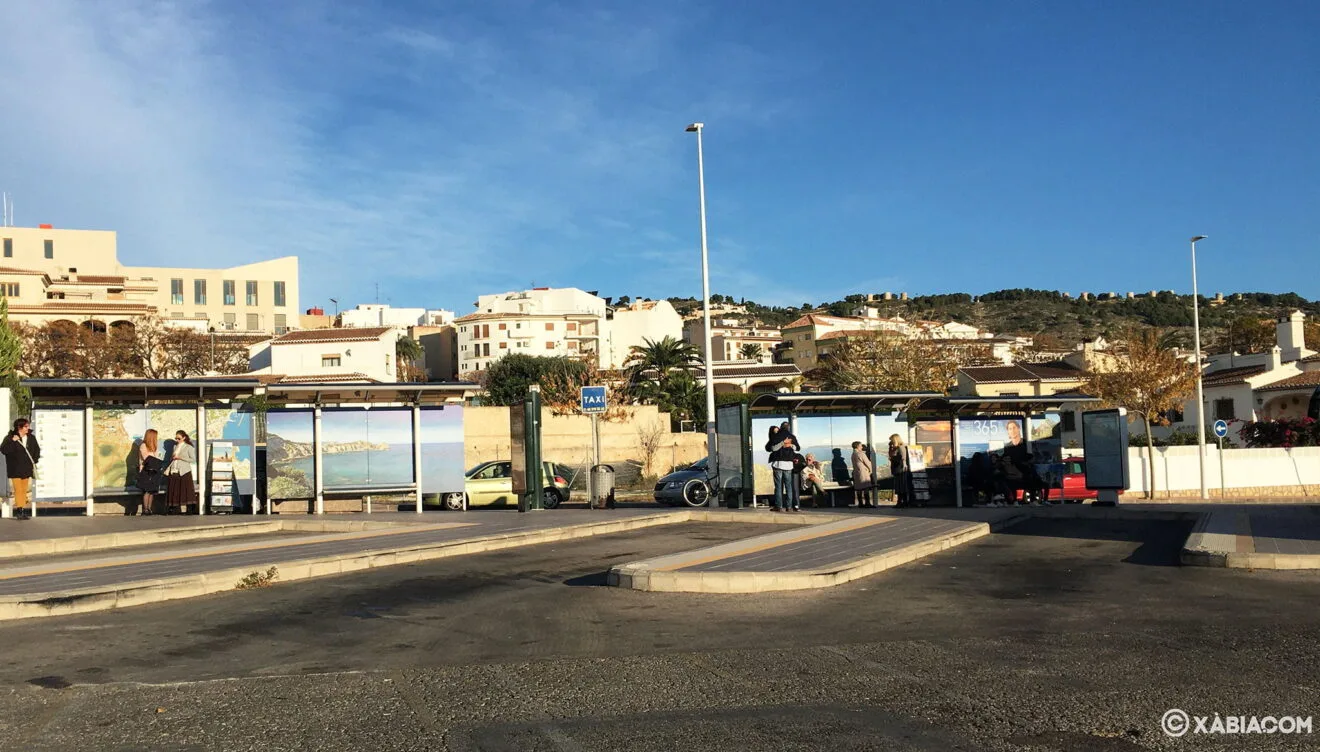 Vista general de la estación de autobuses de Xàbia