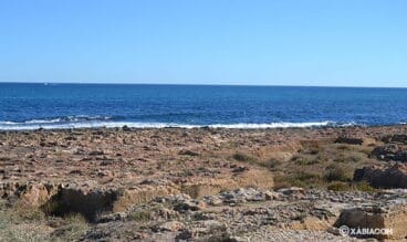 Asentamiento de piedra tosca en la Playa del Primer Montañar de Jávea