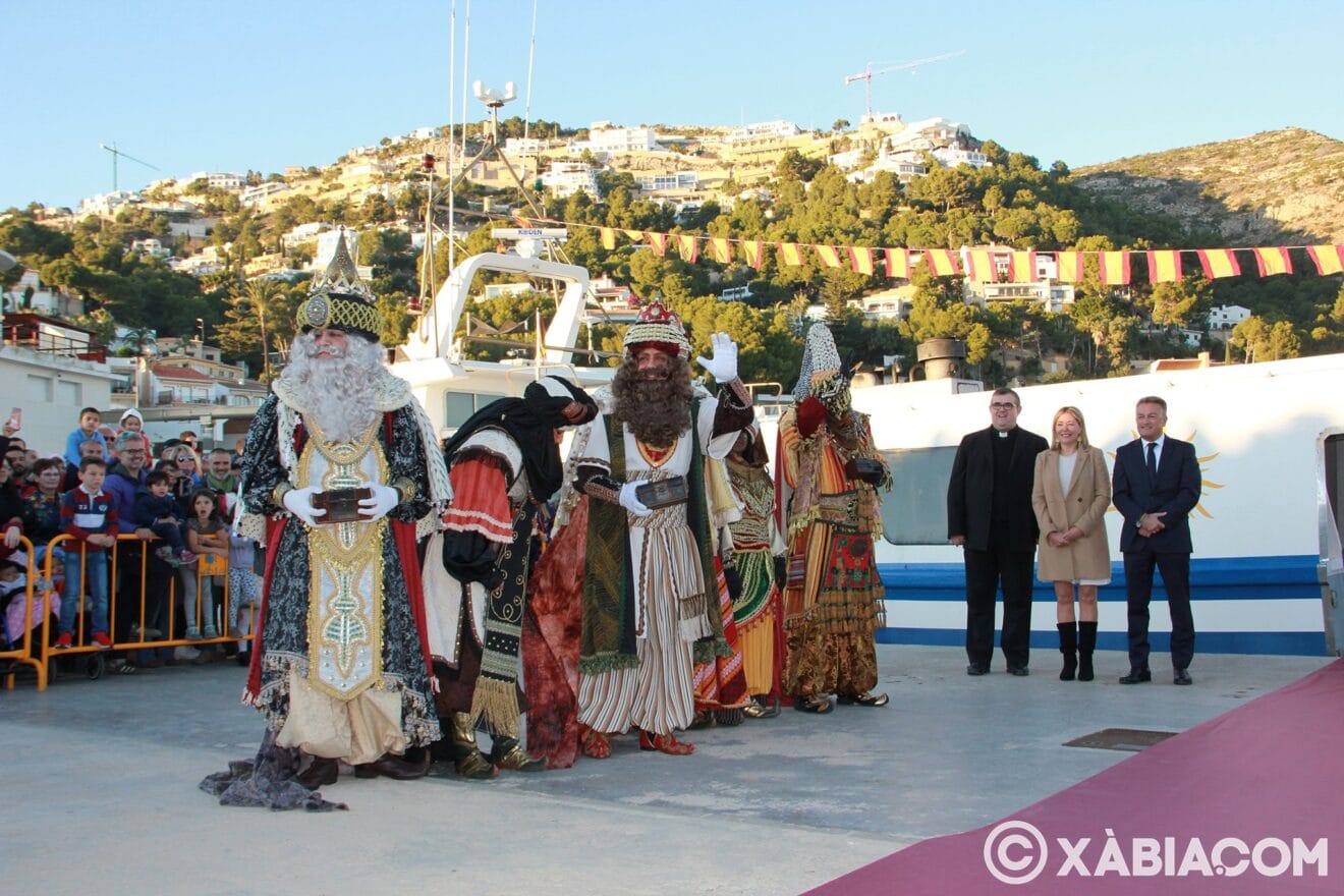 SS.MM Los Reyes Magos a su llegada a Xàbia