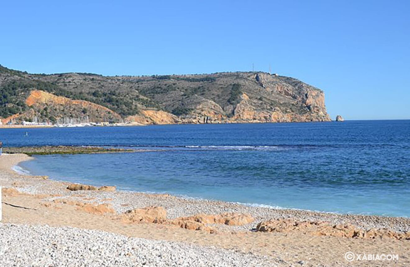 Cabo de San Antonio visto desde la playa del Primer Montañar