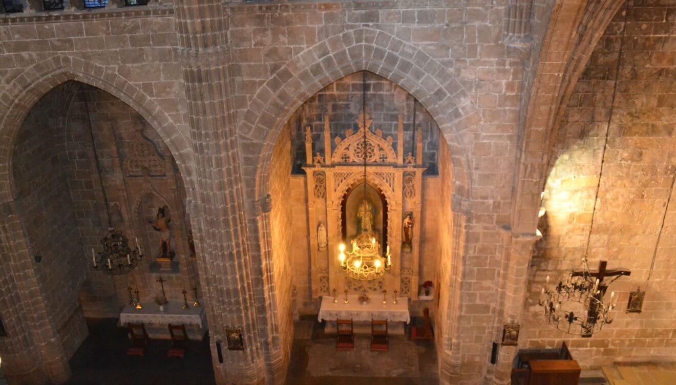 Capillas laterales en la iglesia de San Bartolomé de Jávea