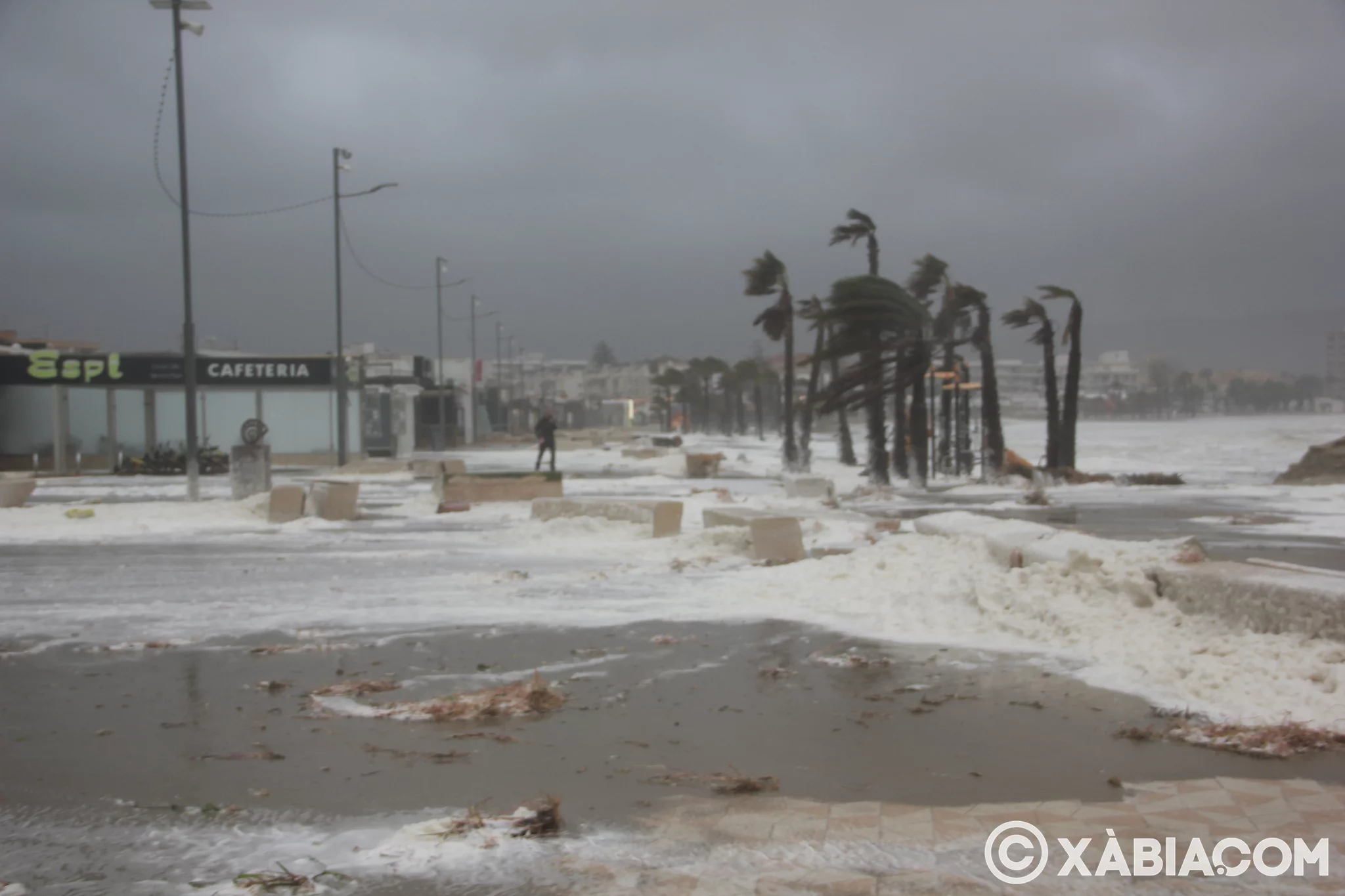 Destrozos del temporal de lluvia, viento y mar en Xàbia (21)