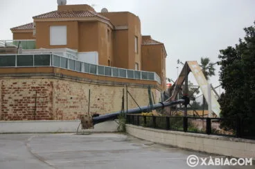 Destrozos del temporal de lluvia, viento y mar en Xàbia (42)