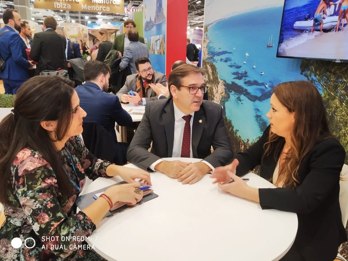 El concejal de Turismo mantiene reuniones de trabajo en Fitur 2020