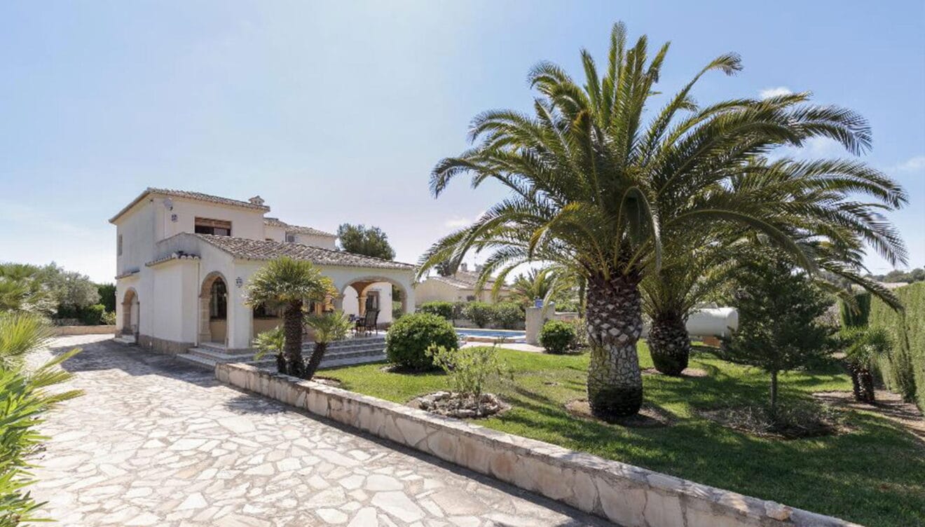 Exterior de un chalet para seis personas en alquiler en Jávea - Quality Rent a Villa