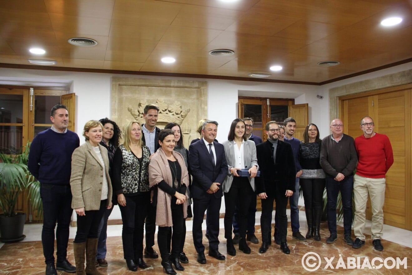 Homenaje a María Cardona por Campeona de España en balonmano