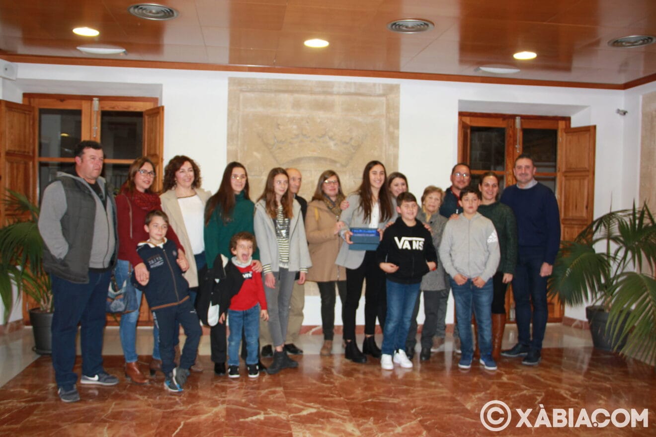 Homenaje a María Cardona por Campeona de España en balonmano