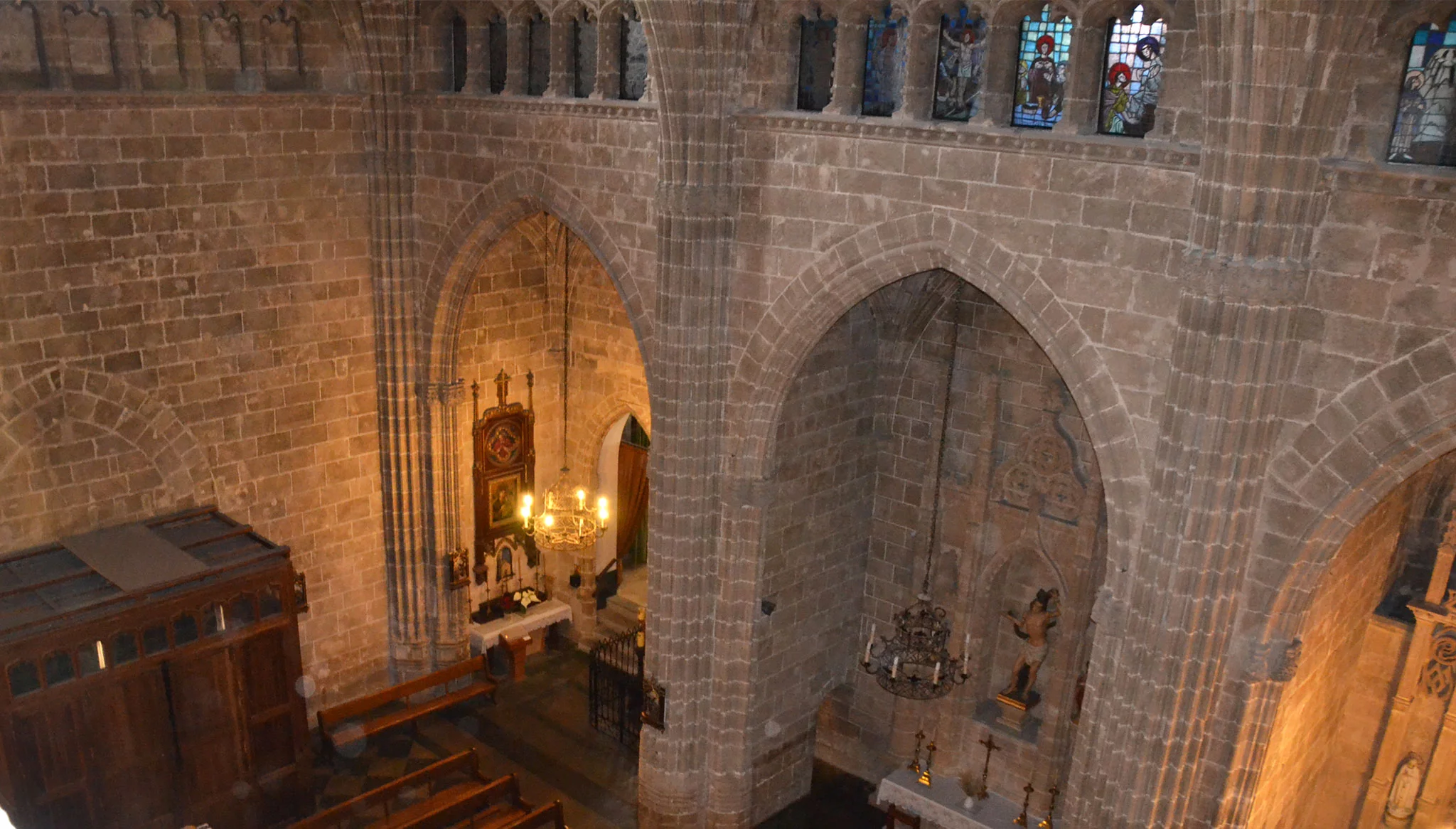 Interior de la Iglesia de San Bartolomé visto desde arriba
