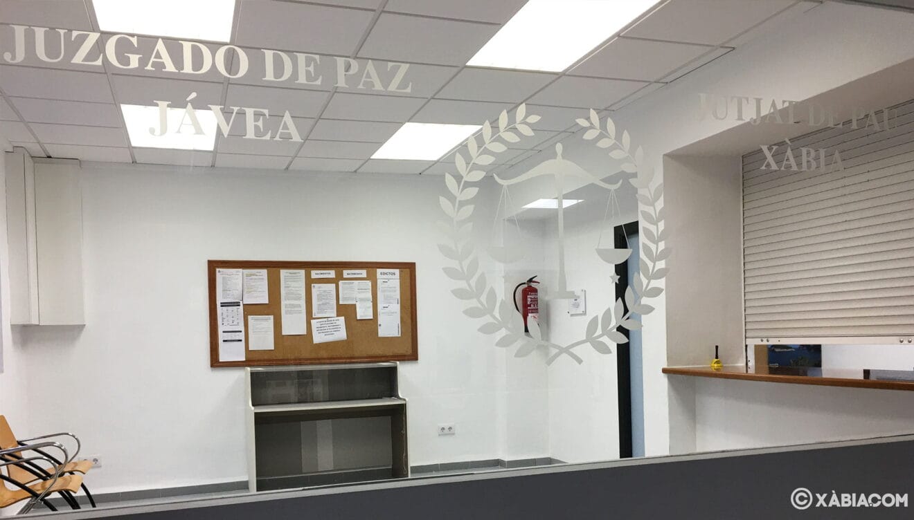 Interior del Juzgado de Paz de Jávea