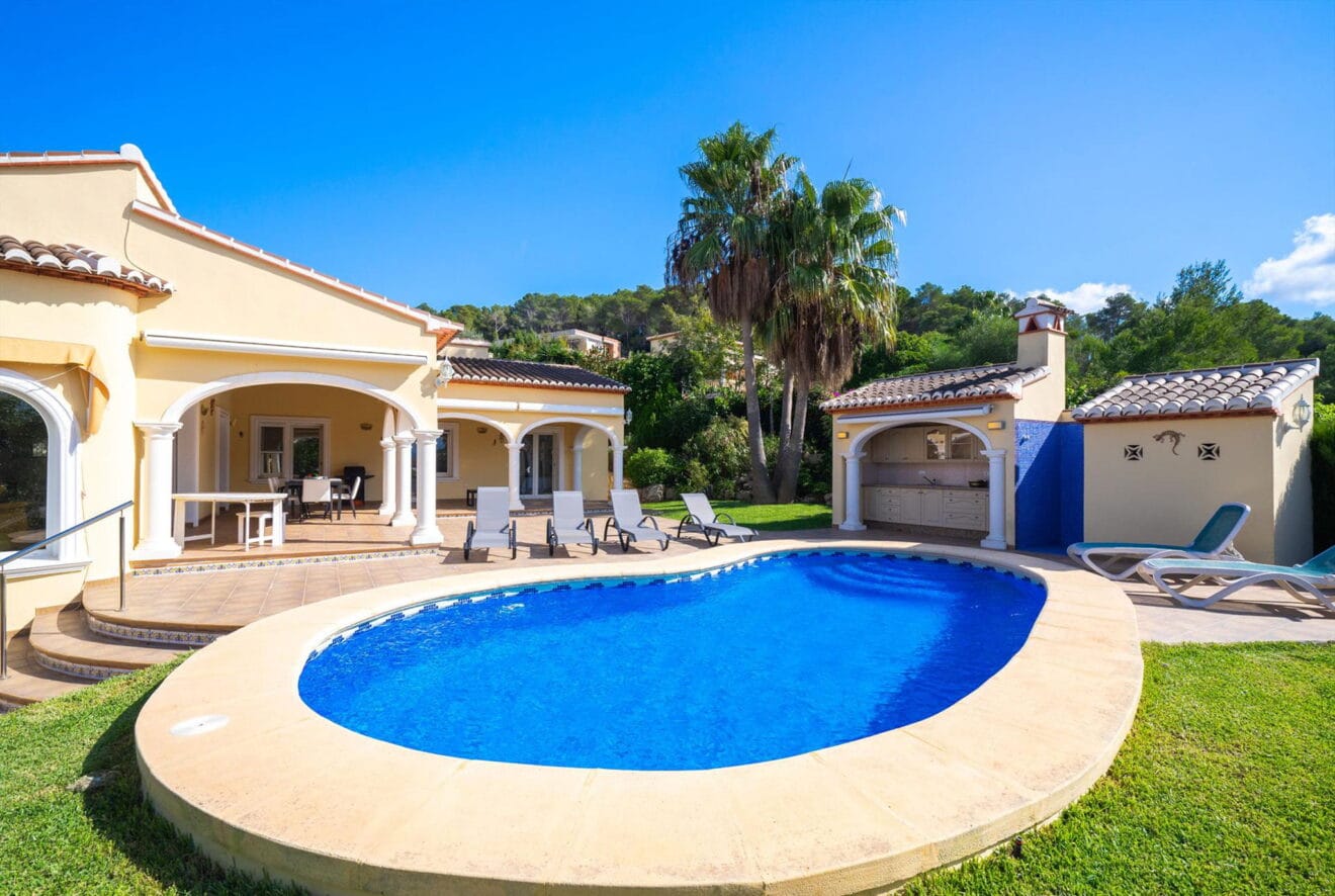 piscina-casa-vacaciones-javea-seis-personas-aguila-rent-a-villa