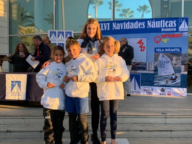 Imagen: Regatistas del CN Jávea en Benidorm