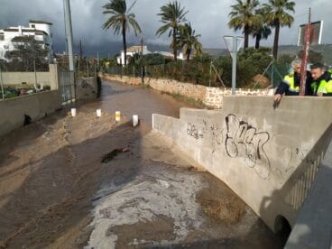 Río desbordado en el Barranc de Lluca