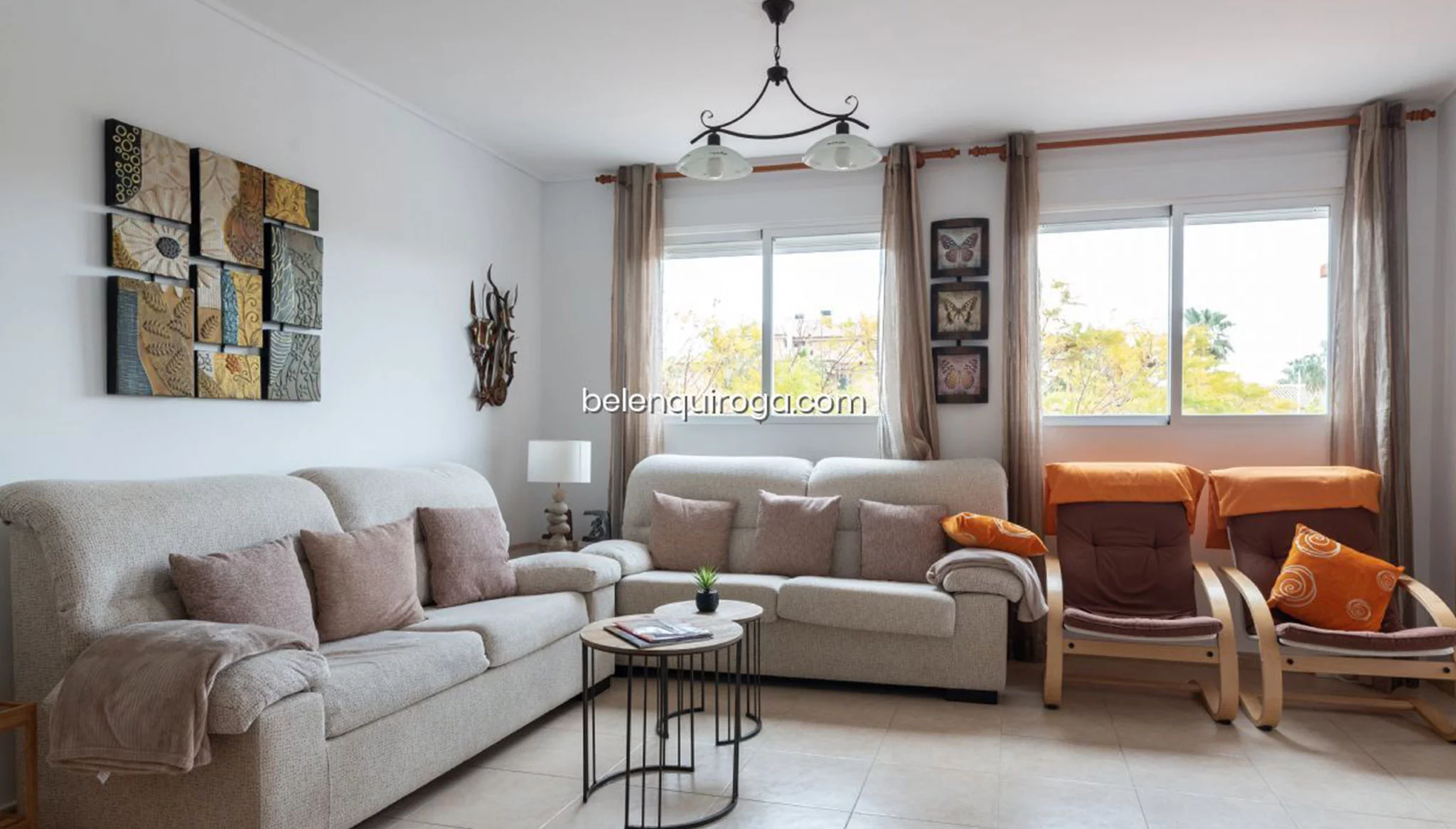 Luminoso salón de un apartamento en venta en Jávea –  Inmobiliaria Belen Quiroga