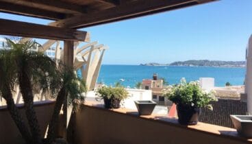 Terraza con vistas al mar en una casa en el puerto de Jávea – Terramar Costa Blanca