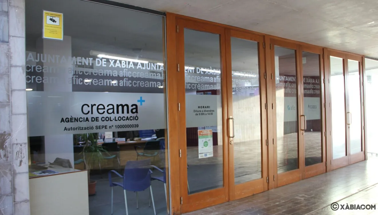 Vista exterior de la oficina de Creama Xàbia