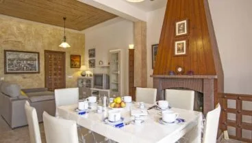 Comedor de San Luis, un chalet para vacaciones en Jávea – Quality Rent a Villa