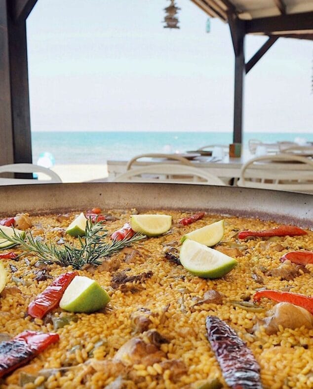 Imagen: Un lugar para comer paella en Dénia con vistas al mar - Restaurant Noguera
