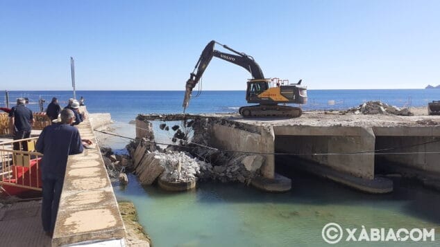 Imagen: Demolición del Puente de Triana