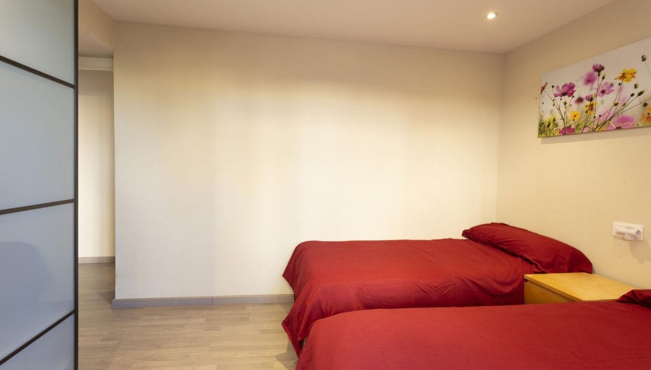 Dormitorio de un apartamento en alquiler en Jávea - MMC Property Services