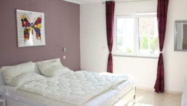 Dormitorio en una villa de alto standing en venta en Jávea – Terramar Costa Blanca